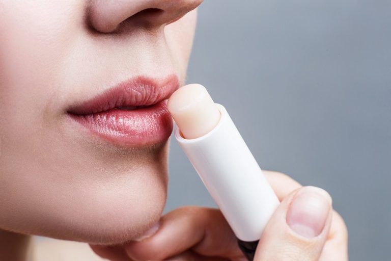 best-lip-moisturizers-to-hydrate-and-nourish-your-lips