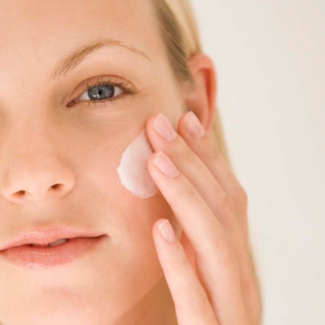 review of radha beauty moisturizer with retinol