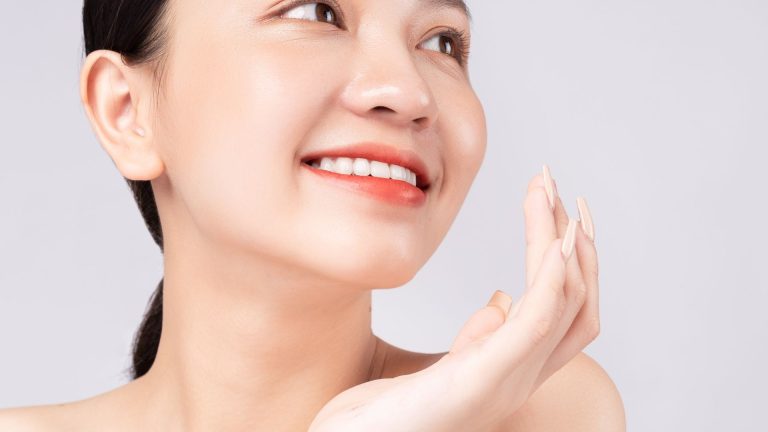 How To Get Glass Skin Naturally: Get That Dewy, Radiant Complexion!