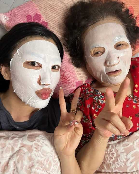 Bedtime Beauty: Here’s An Effective Skincare Night Routine
