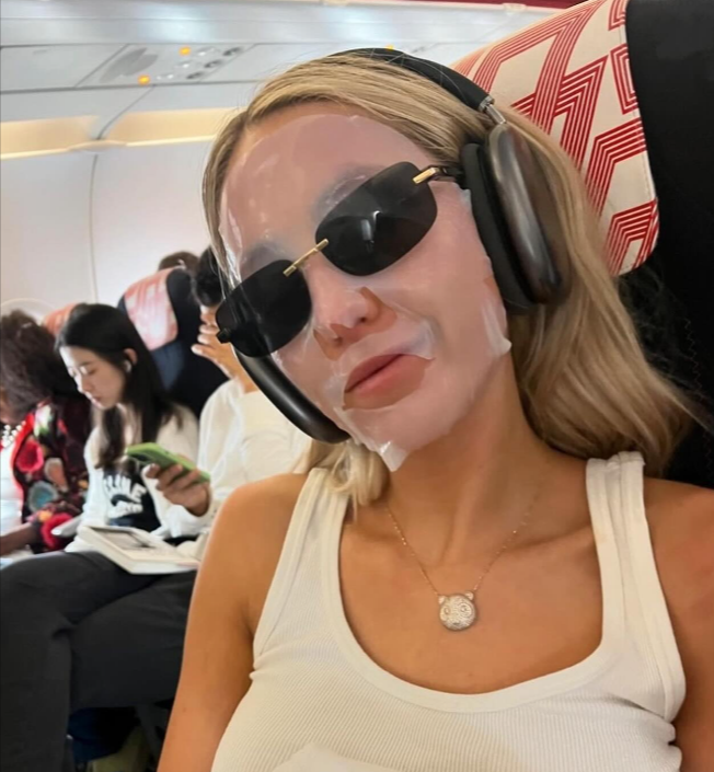 Best Hydrating Face Mask For Flights: A Complete Guide For Sky High Skincare