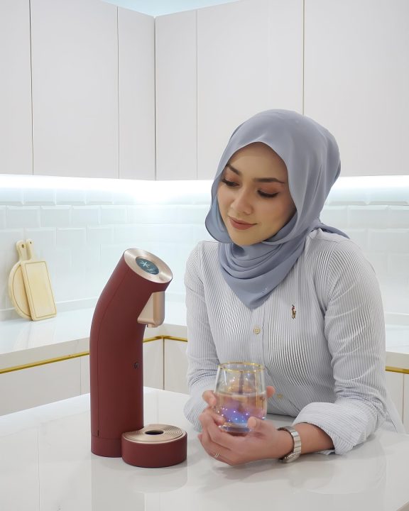 Glass Skin In Your 30s: Tips For A Luminous, Ageless Glow